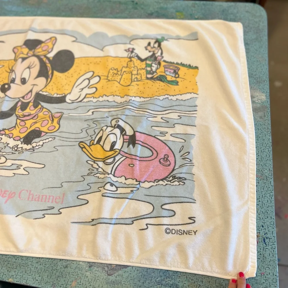 Vintage Disney Beach Towel - Picture 7 of 11